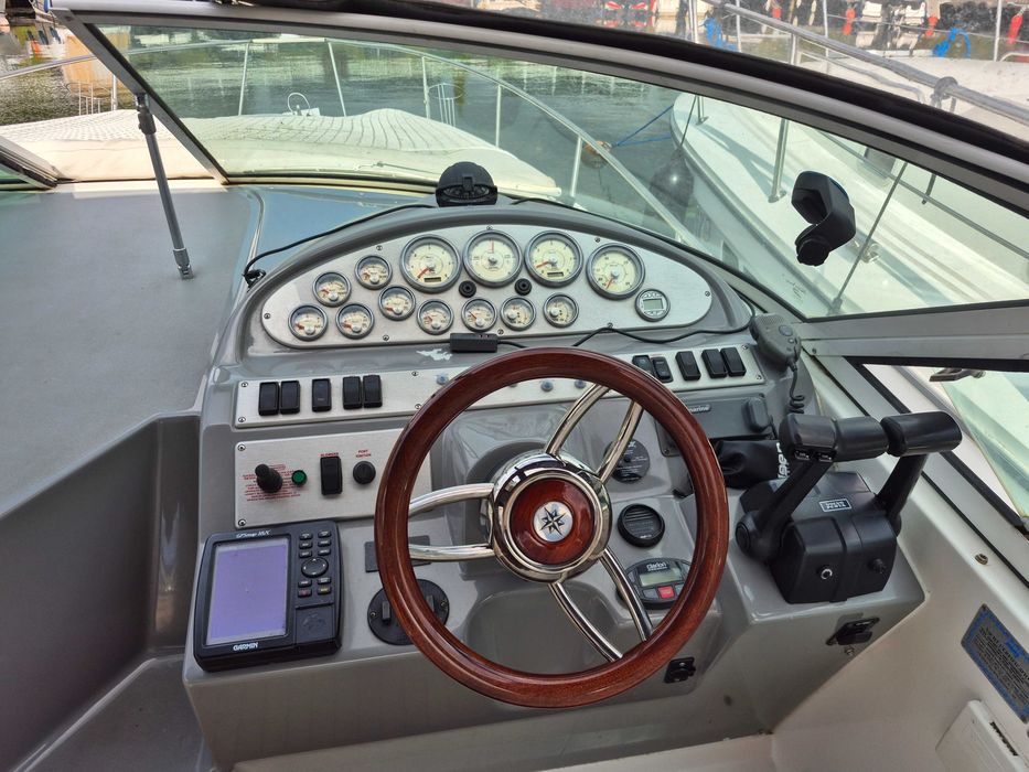 Sprzedam jacht motorowy Yacht Cruiser 280 cxi z 2006 r