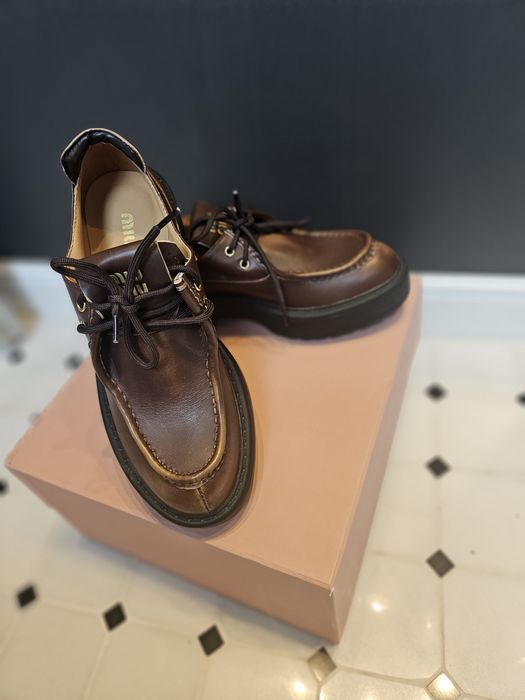 MiuMiu buty wiązane
