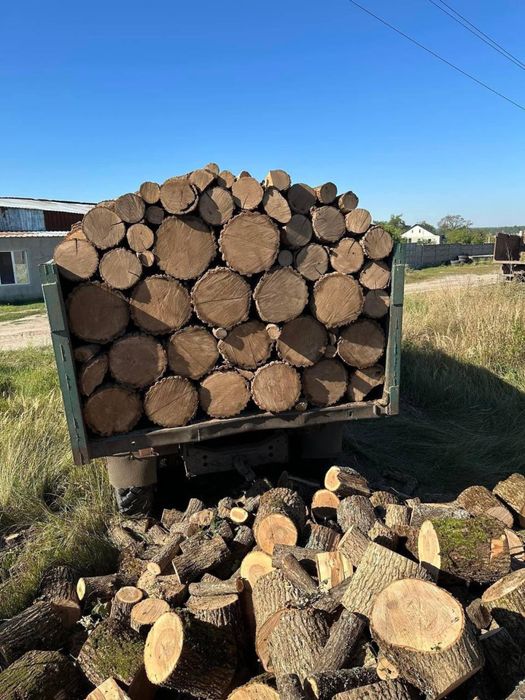 Дрова дуб колотый,не колотый