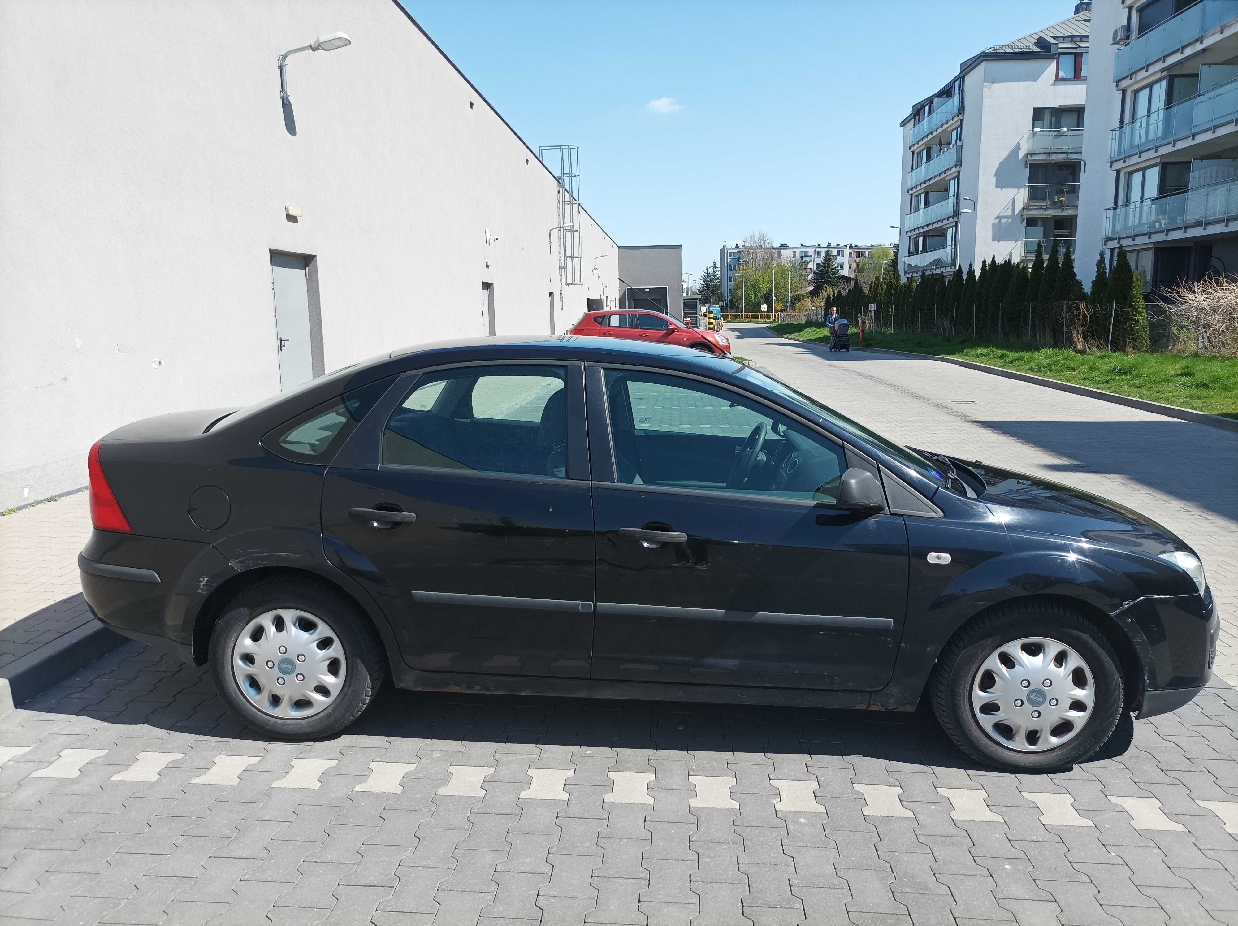 FORD FOCUS MK2 1.6 benzyna, mały przbieg, krajowy