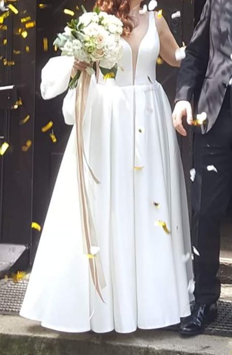 Suknia ślubna Genewa satyna piękna klasyczna