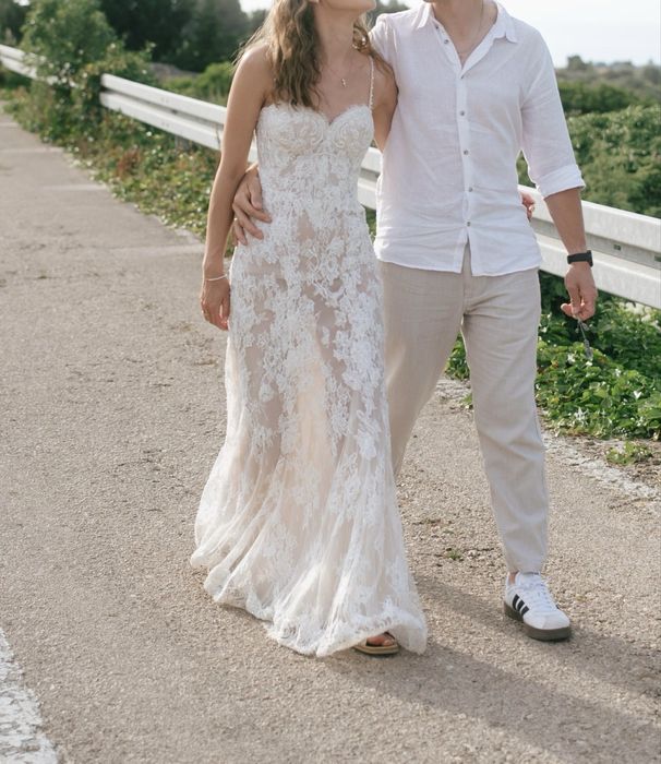 Suknia ślubna z welonem – Avenue 22 Katowice, rozmiar 36