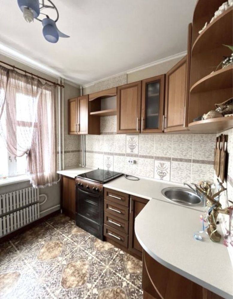 Продам 1 комнатную квартиру в Хортицком районе.