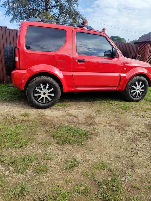 Suzuki Jimni позашляховик