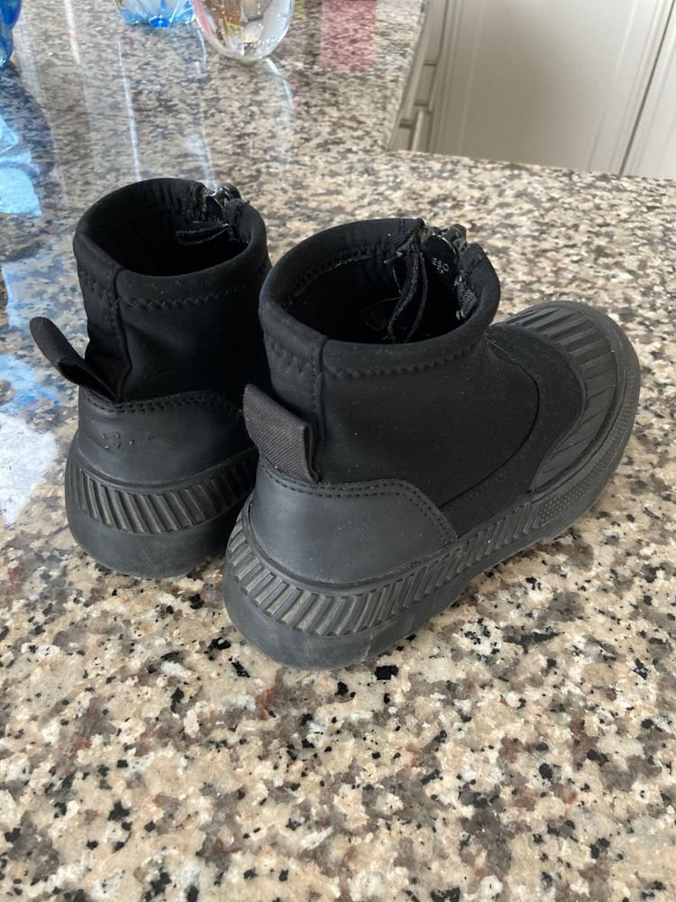 Stylowe czarne botki ZARA r.28 Unisex