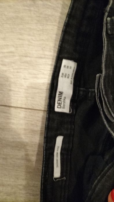 Bershka spodnie m