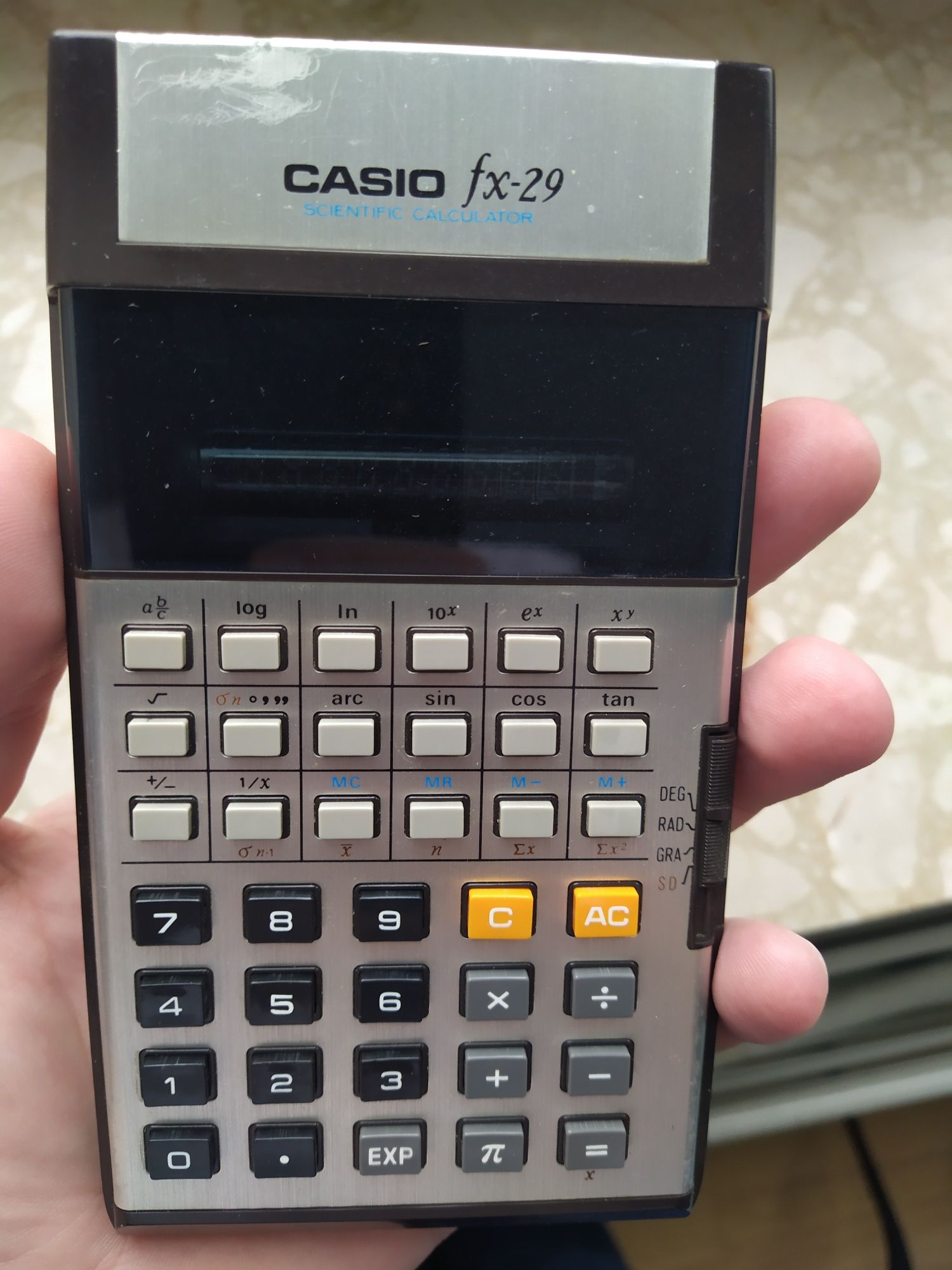 Zabytkowy kalkulator Casio fx-29