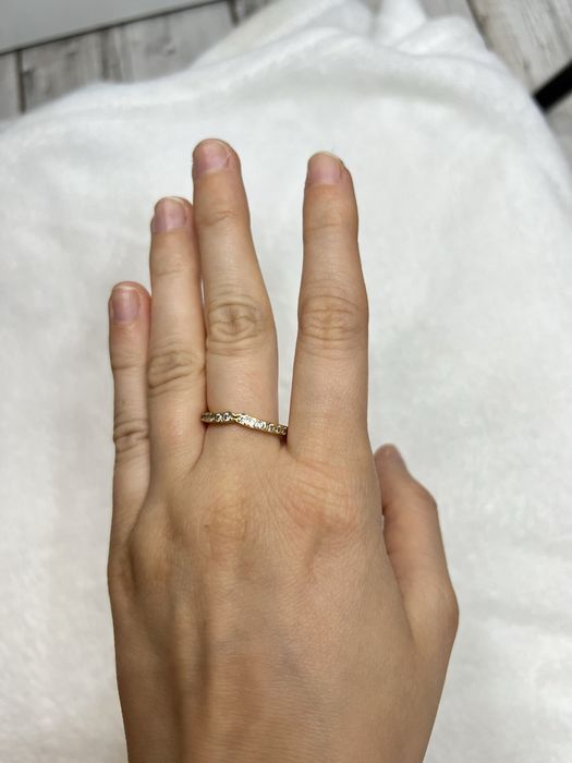 Pierścionek srebro S925 pozłacany cyrkonie kryształki delikatny