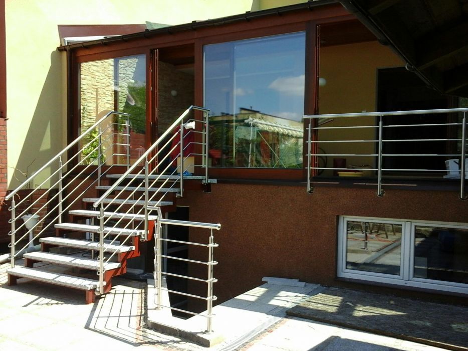 Balustrady ze stali nierdzewnej