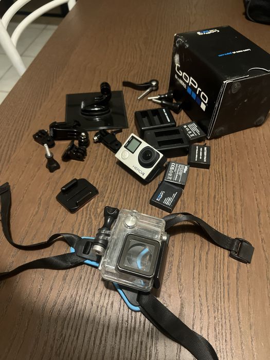 Go Pro Hero 4 (bom estado)