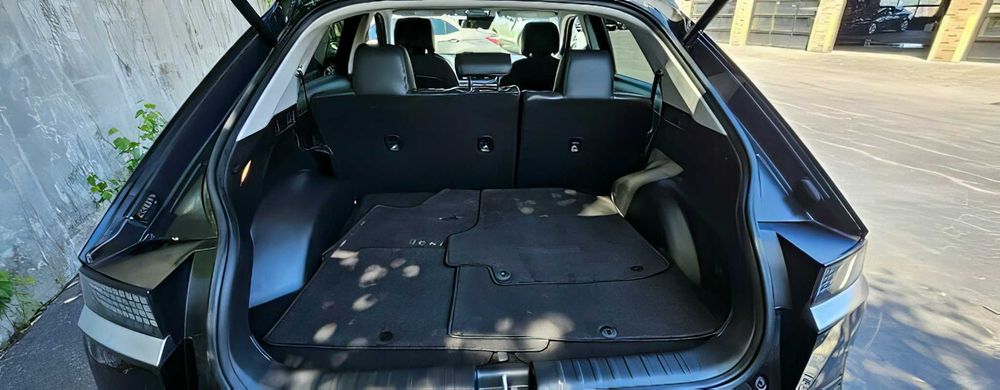 Hyundai Ioniq 5      2022