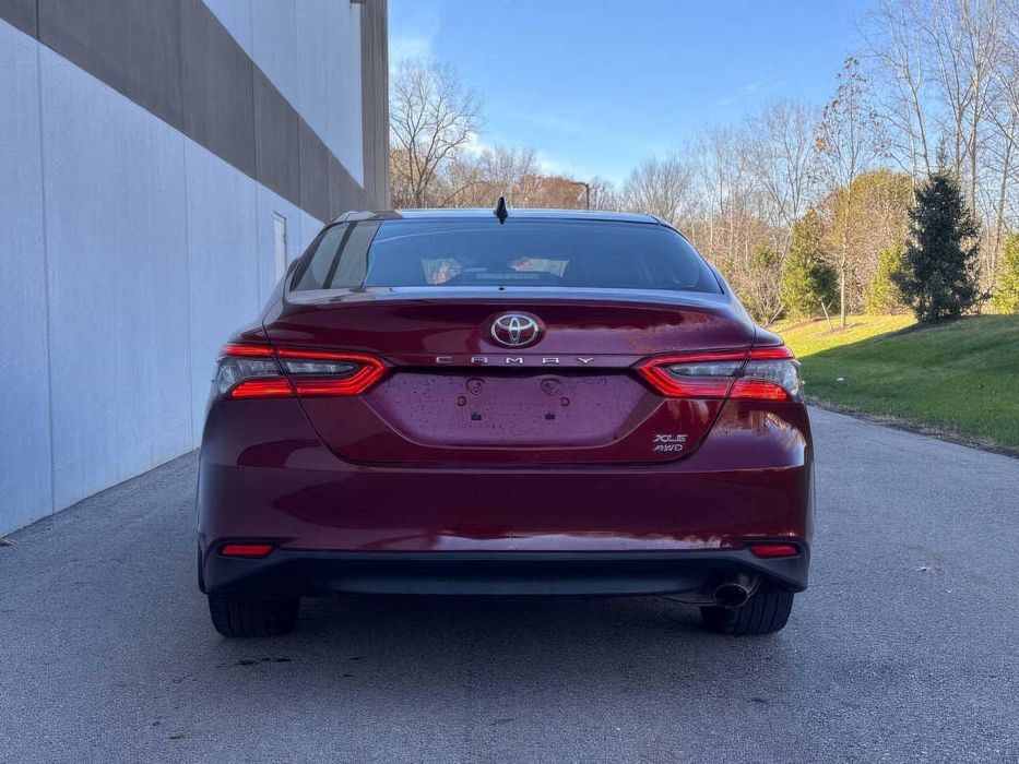 Toyota Camry XLE      2022