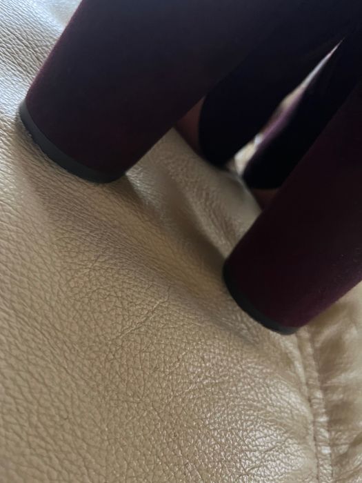 AQUAZZURA жіночі замшеві чобітки