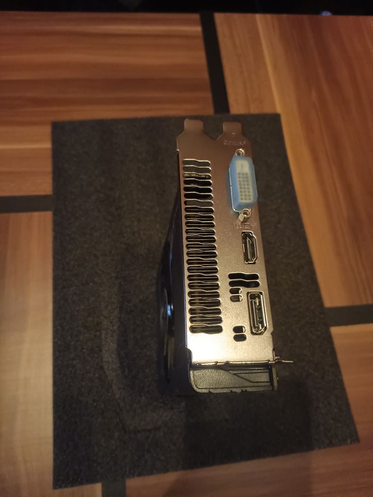 Karta Graficzna Sapphire Pulse RX 570 4GB ITX