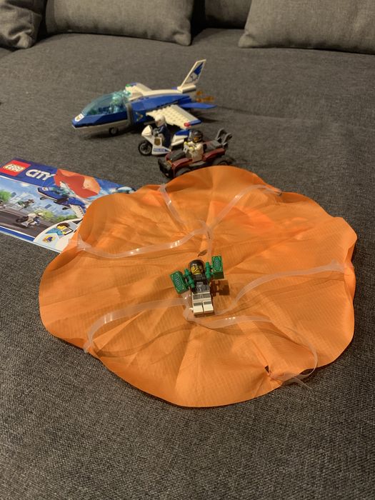 Lego city aresztowanie spadochroniarza 60208