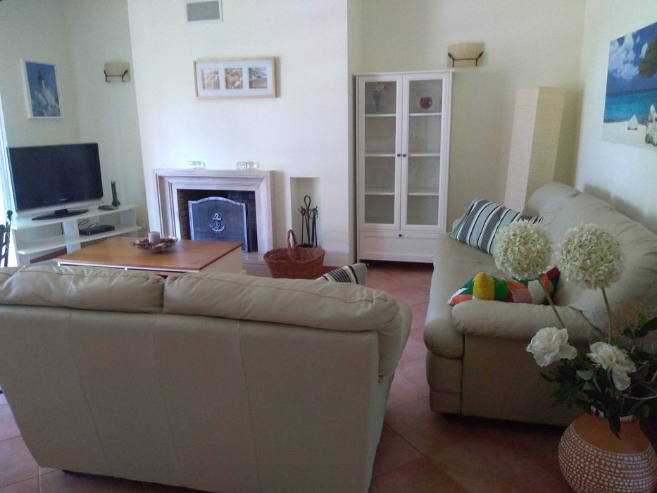 Arrendo apartamento T2 na Rua dos Ciprestes - HERDADE DA AROEIRA