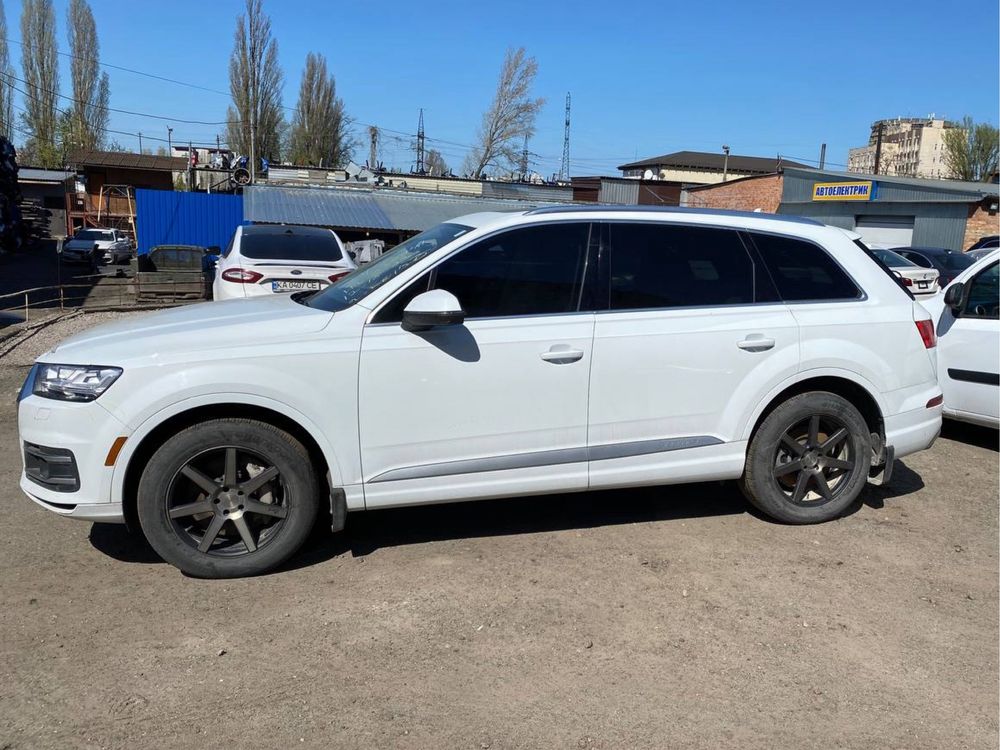 РАЗБОРКА Audi Q7 4M 4L Q5 80A 8R Крыло Двери Накладка Стекло Торпедо