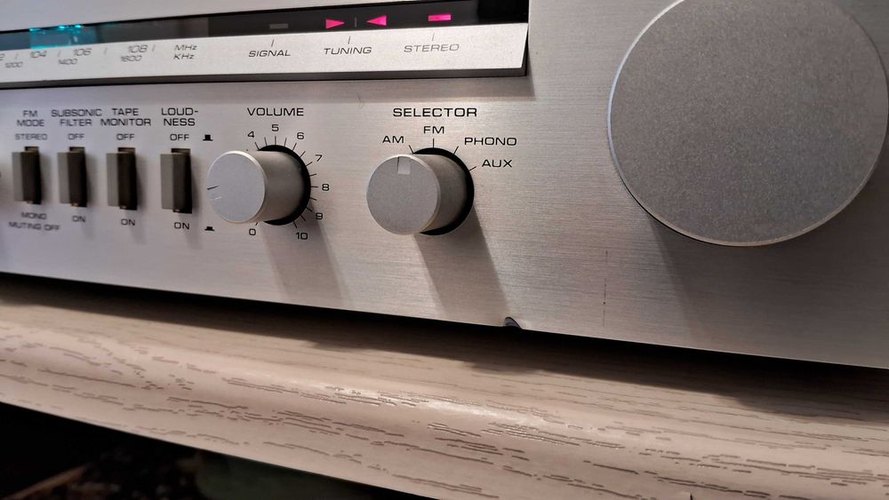 Підсилювач  Nikko NR-320 AM/FM Stereo Receiver