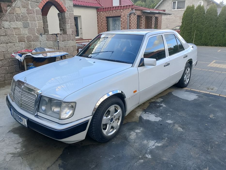Sprzedam Mercedes W124 pojemnosc 2500 Diesel