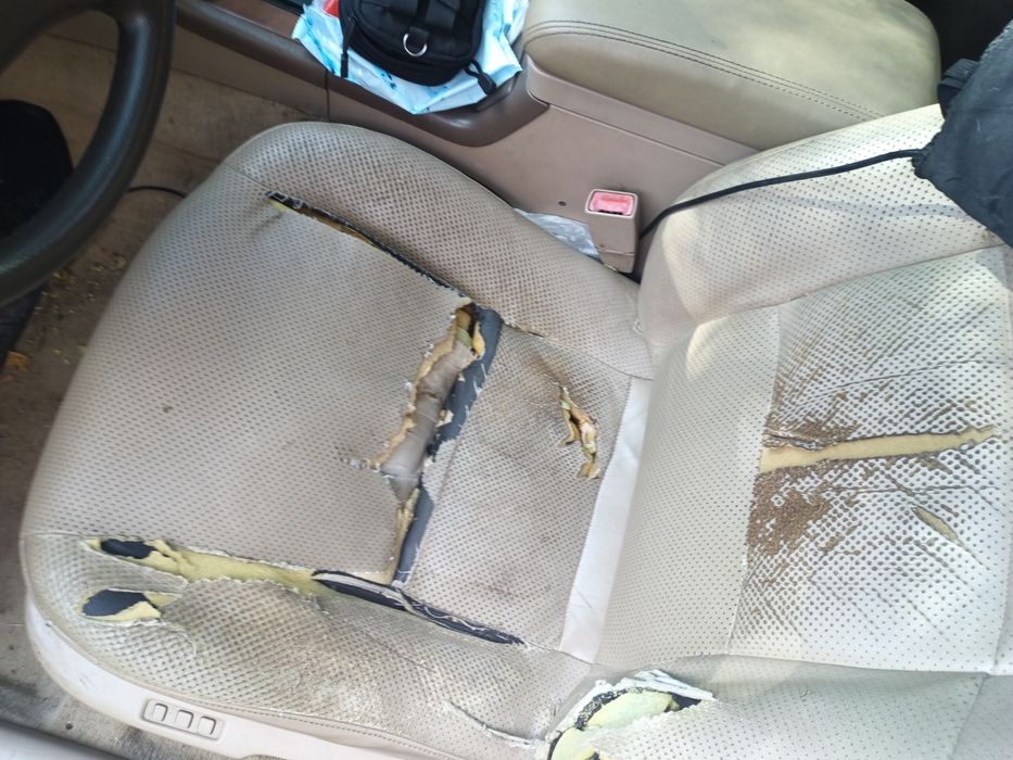 Lexus ES300 Лексус по цене део. ЗА 2000 НЕ ОТДАМ!!!