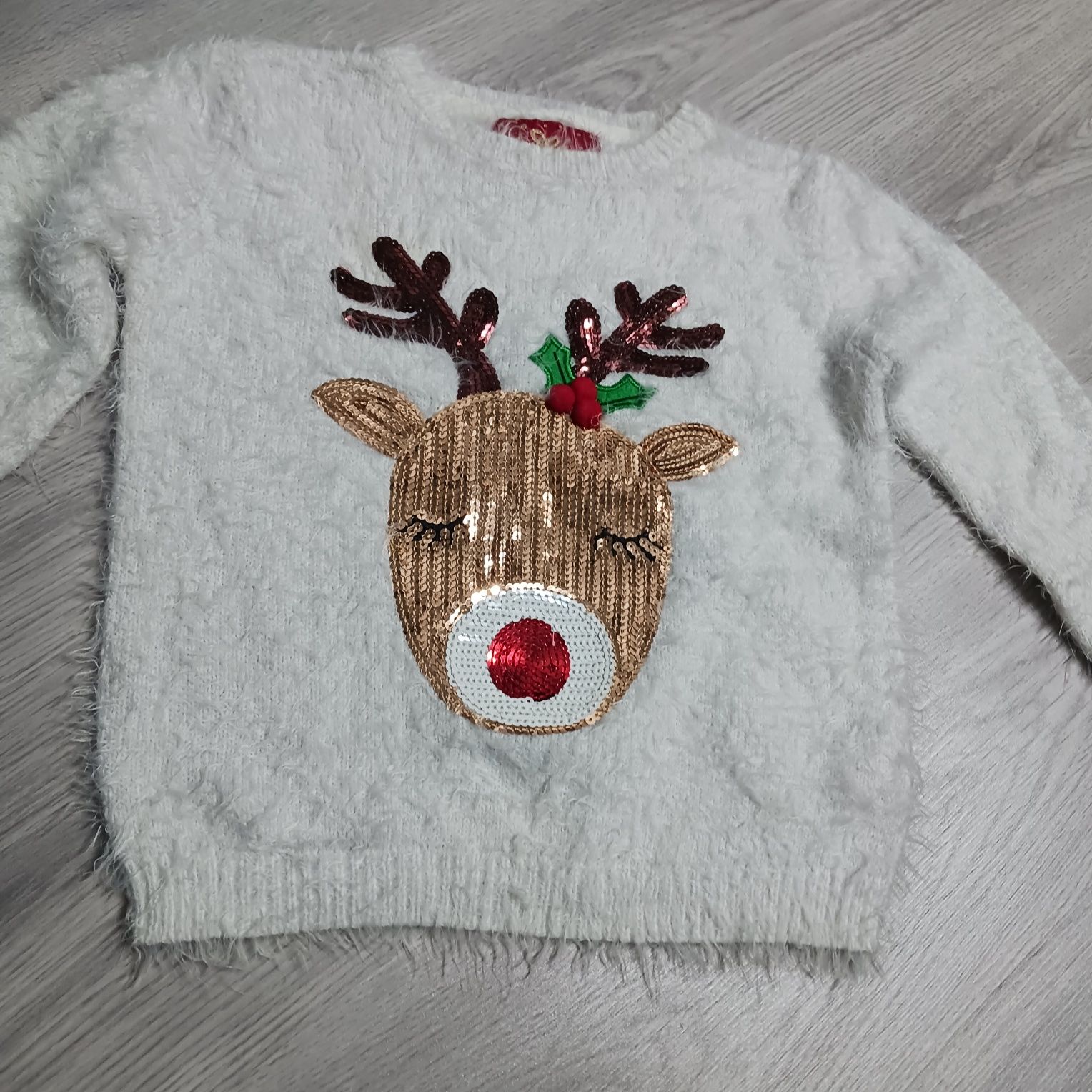 Sweter świąteczny z reniferem rozm. 140 /146