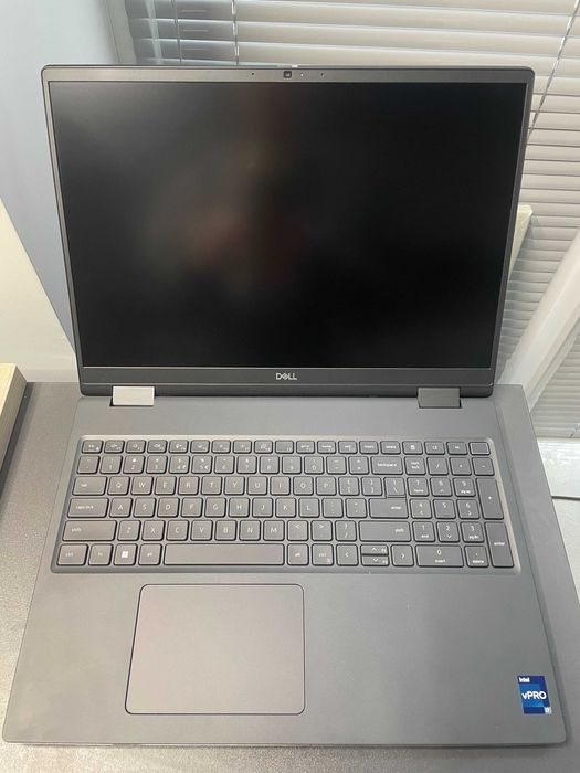 Графічна станція Dell Precision 7670 (16 ядер\32Gb-DDR5\RTX A2000(8gb)