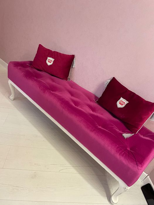 Диван банкетка для салона красоты