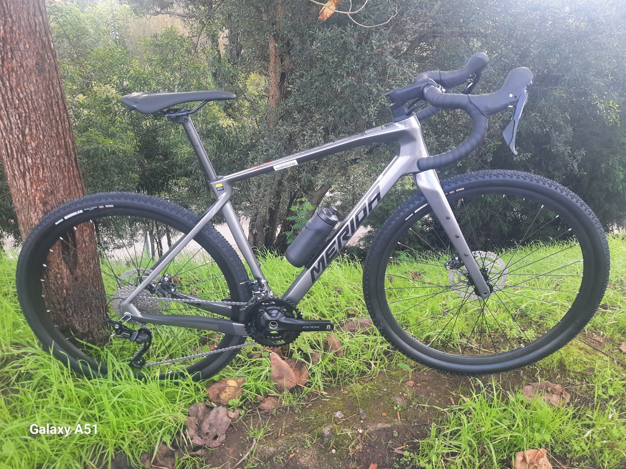 Bicicleta de gravel nova carbono