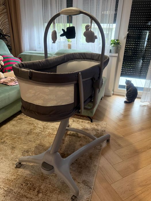 Chicco Baby Hug 4 w 1 + materacyk Rucken, tacka i pokrowiec

Chicco Ba