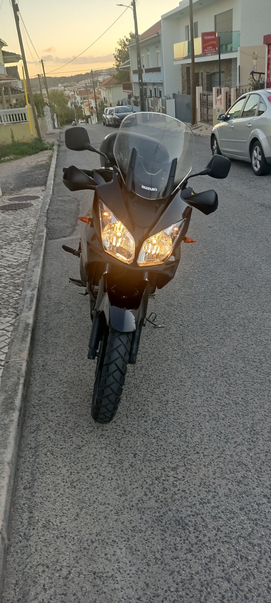 Suzuki v strom 650