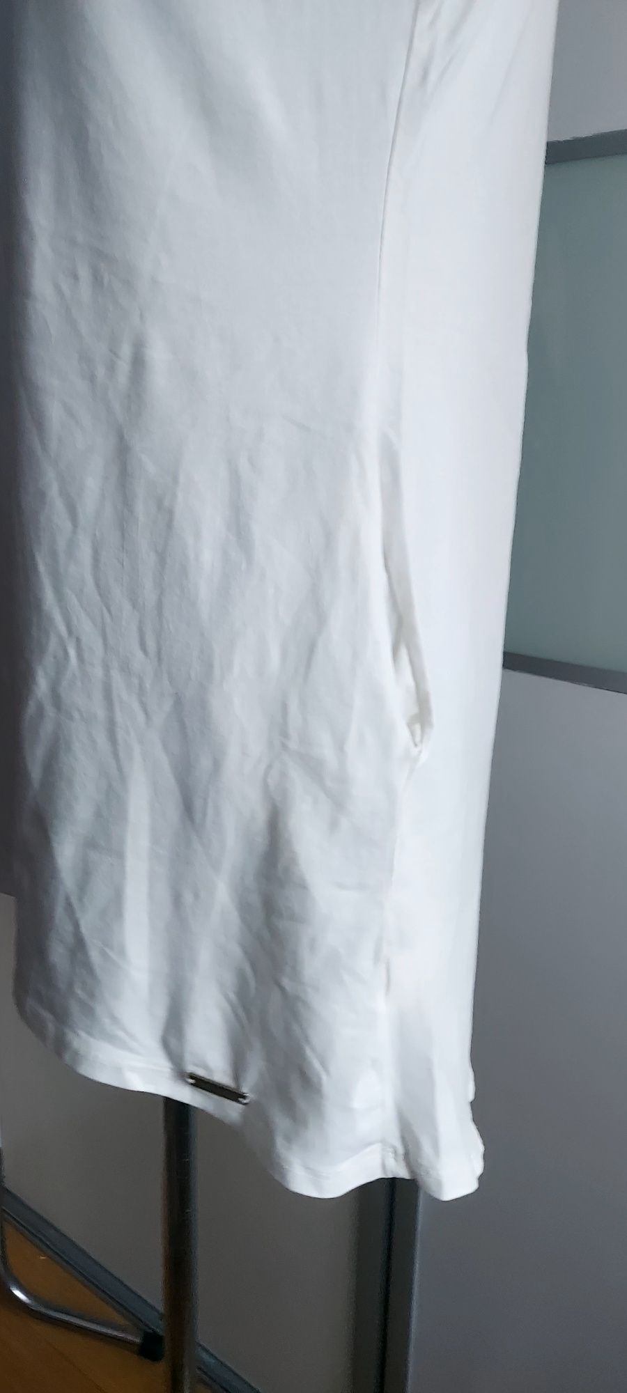 Sukienka mini biała z kieszonkami