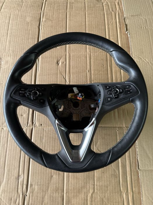 Opel Astra volante pele multifuncoes
