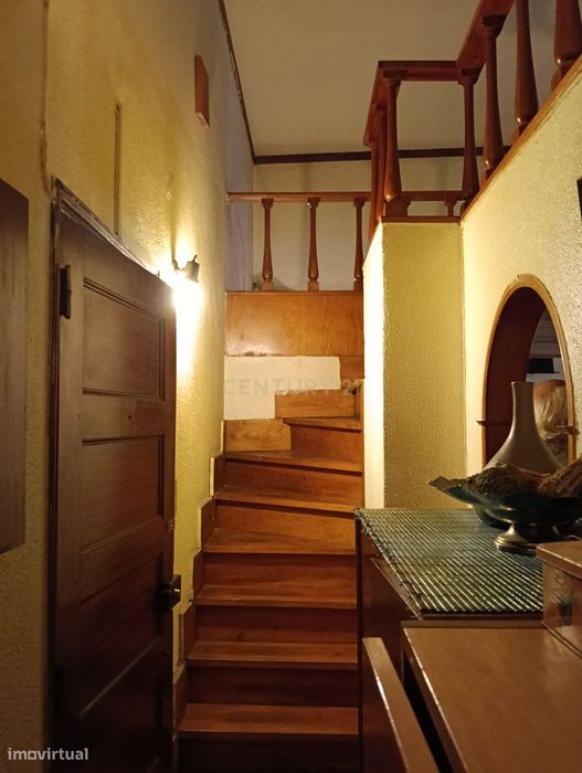 Oportunidade de Investimento em Almada – Espaço versátil com rendiment