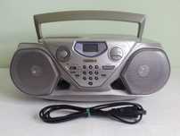 Radiomagnetofon z CD Philips AZ1500