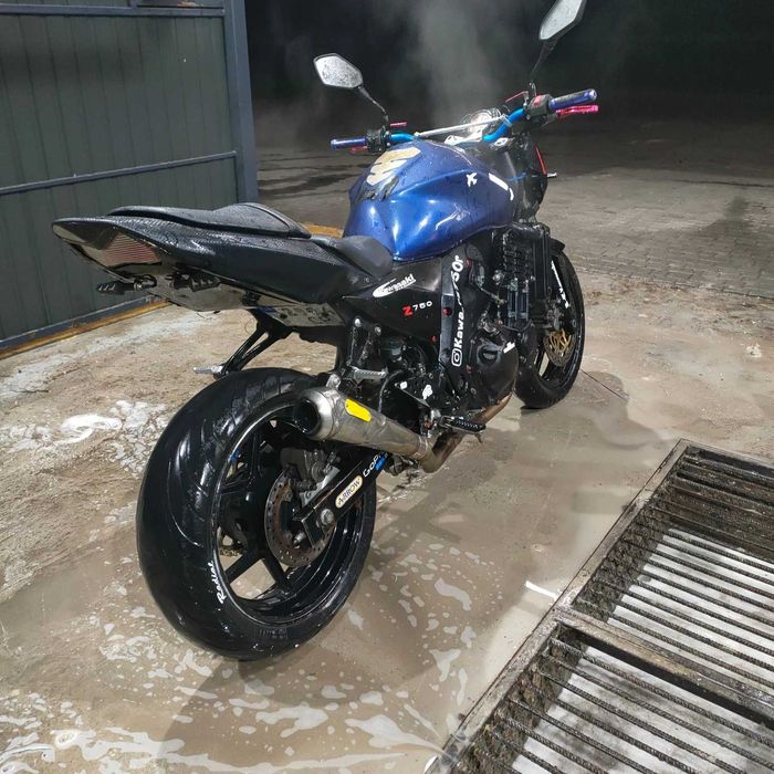 Kawasaki z750 2006