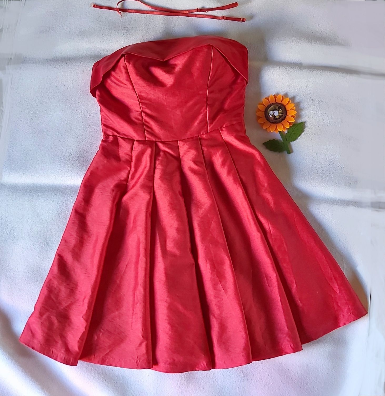 Vestido vermelho acetinados