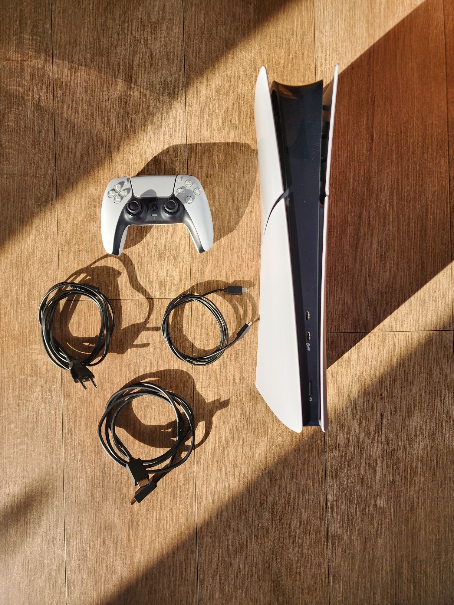 Playstation 5 com The Last of Us II, RDR II, FIFA e outros
