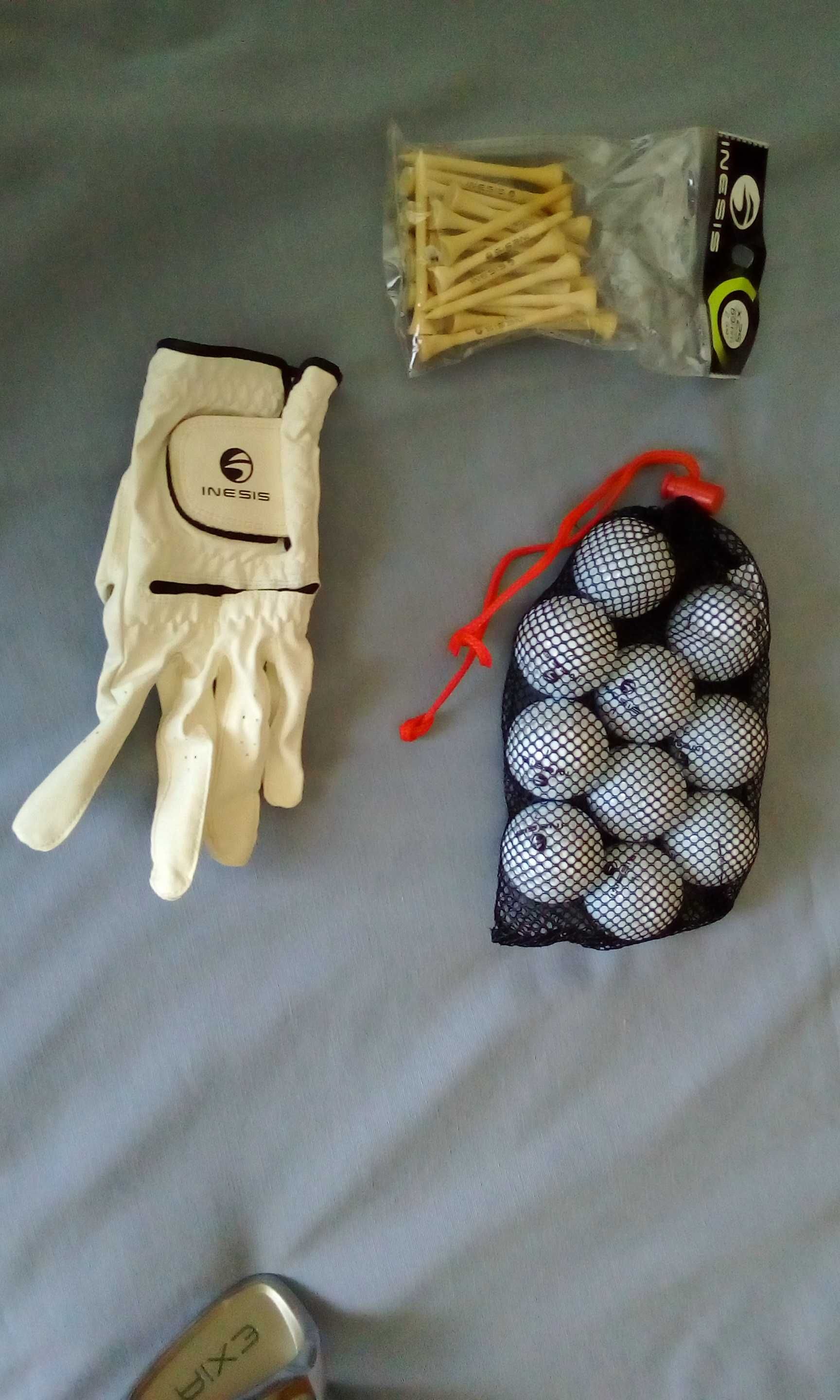 Saco de Golfe com 8 Tacos, 10 Bolas , Tees e Luva (Como Novos)