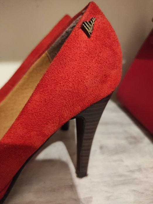 Sapatos vermelhos - marca Maria Mare