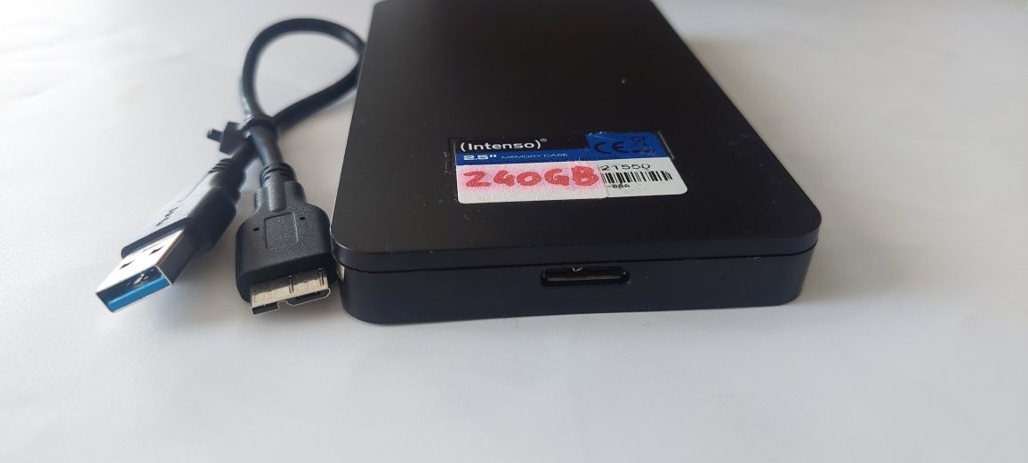 Dysk przenosny Intenso 2,5 memory case 240 gb
