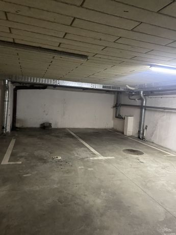 Wynajmę miejsce postojowe w garażu podziemnym 6 Sierpnia 42 Łódź