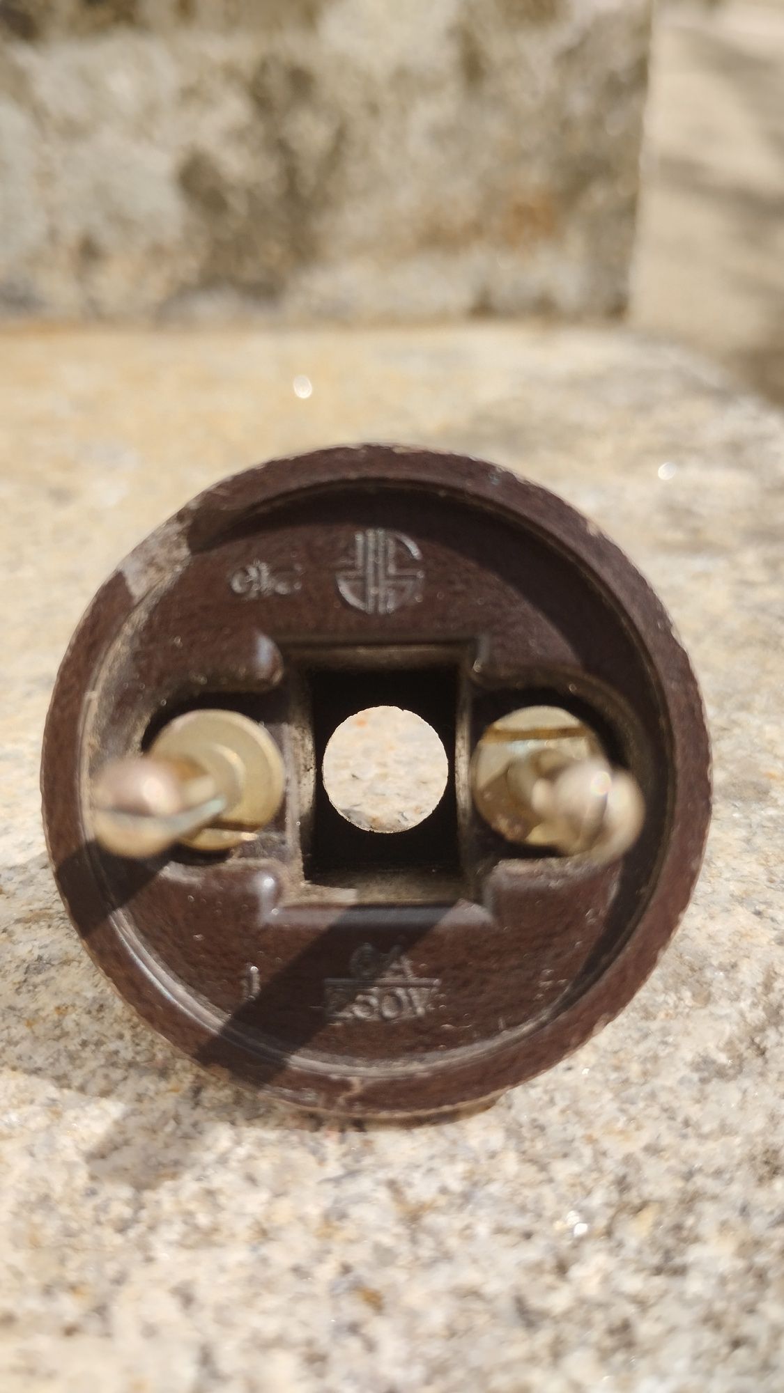 Fichas macho da SIPE e da LOAN 6A 250V antigass