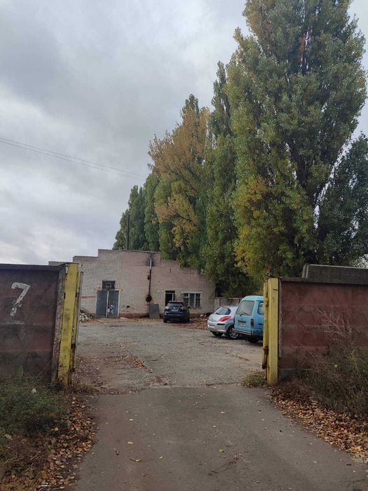 Продам   Комерцiйне виробничо складське примiщення   вул.Дрозда 7