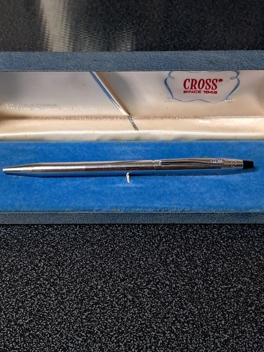 Esferográfica Cross Prateada Lustrous Chrome