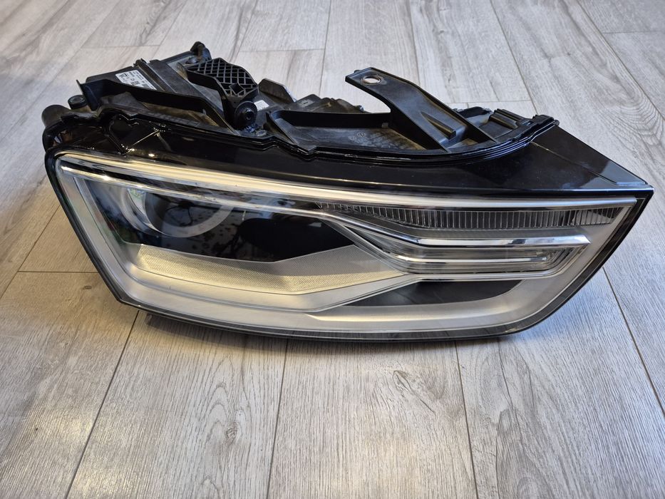 Фара ліва Audi Q3 8U 2016-2018 USA