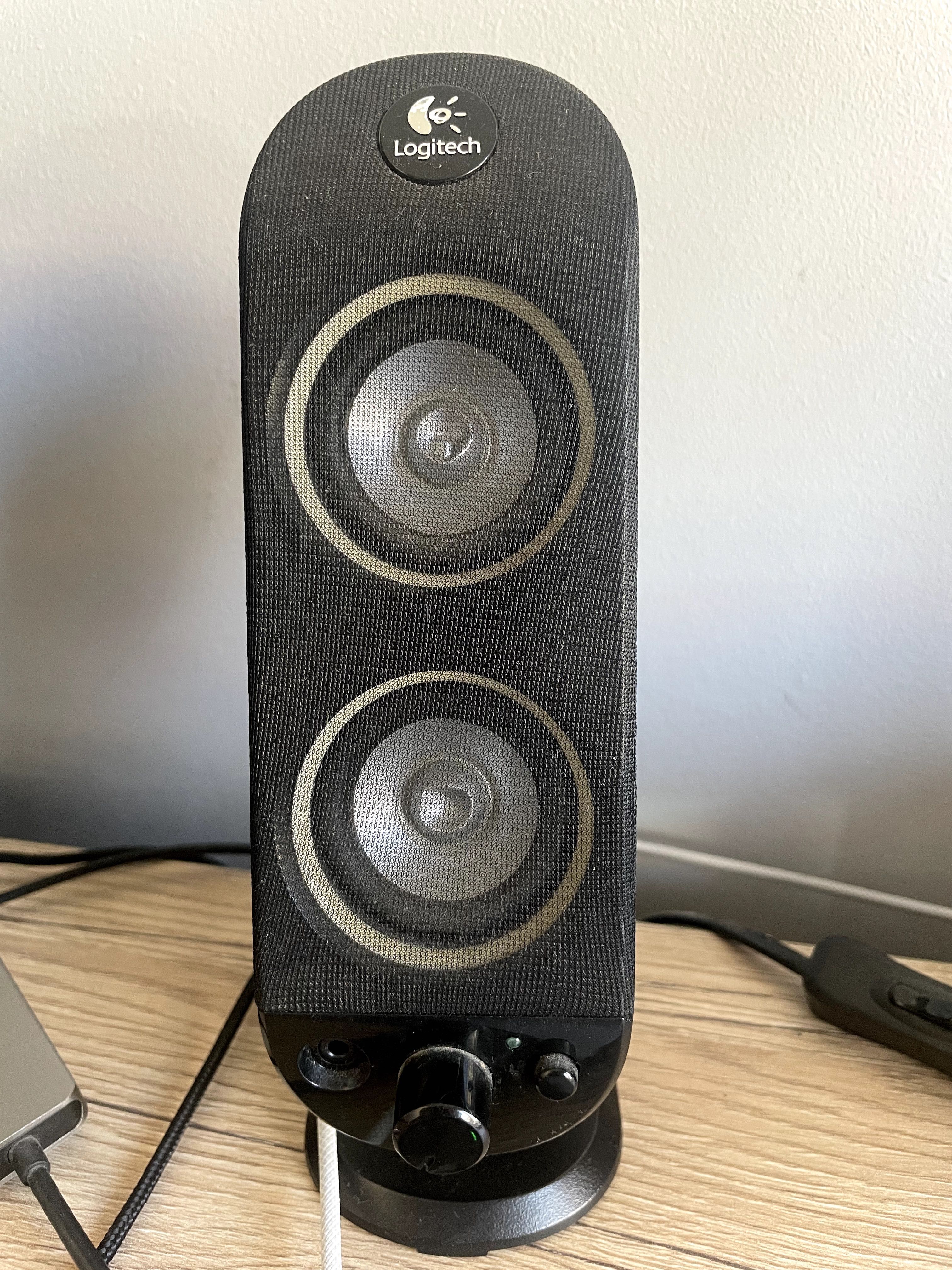 Logitech 5.1 Sistema de Som PC