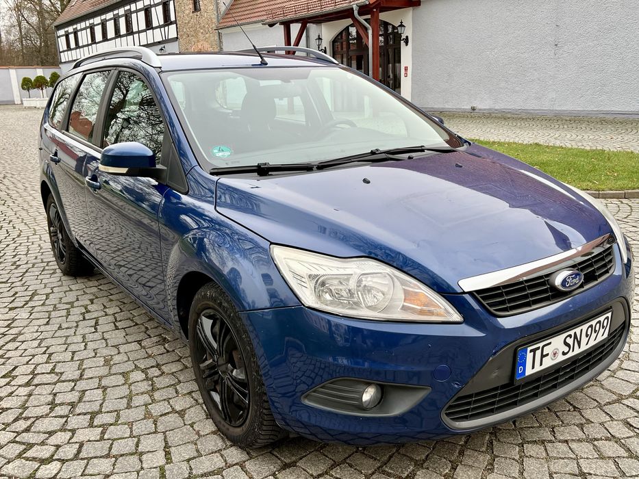 Focus 1.6 benzyna klima