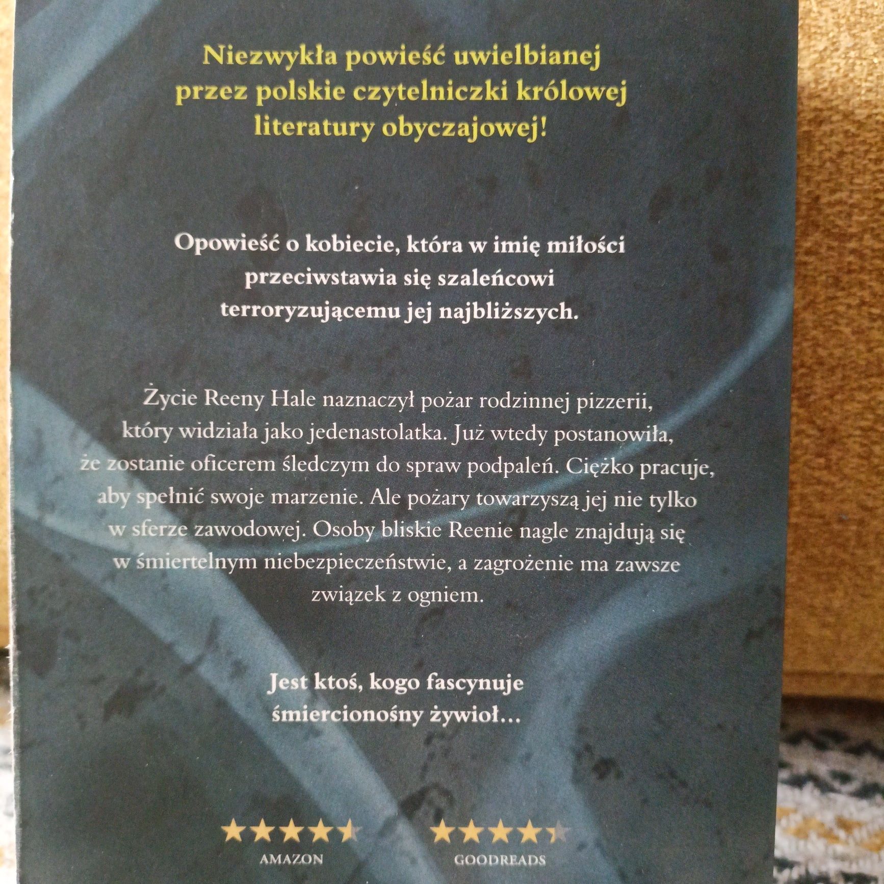 Książka pt. Błękitny Dym Nora Roberts