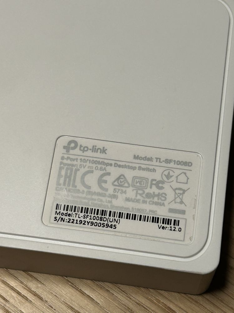 Switch TP-LINK TL-SF1008D