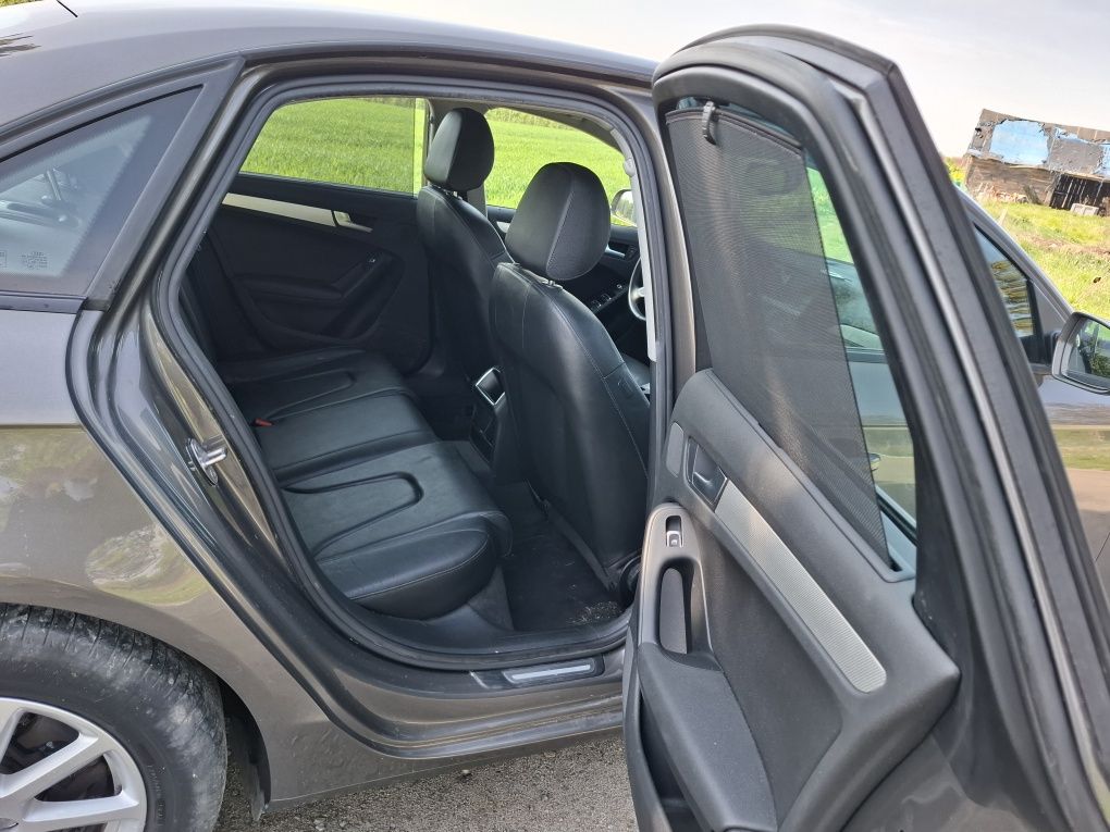 Audi a4  b8 2.0 tdi sedn